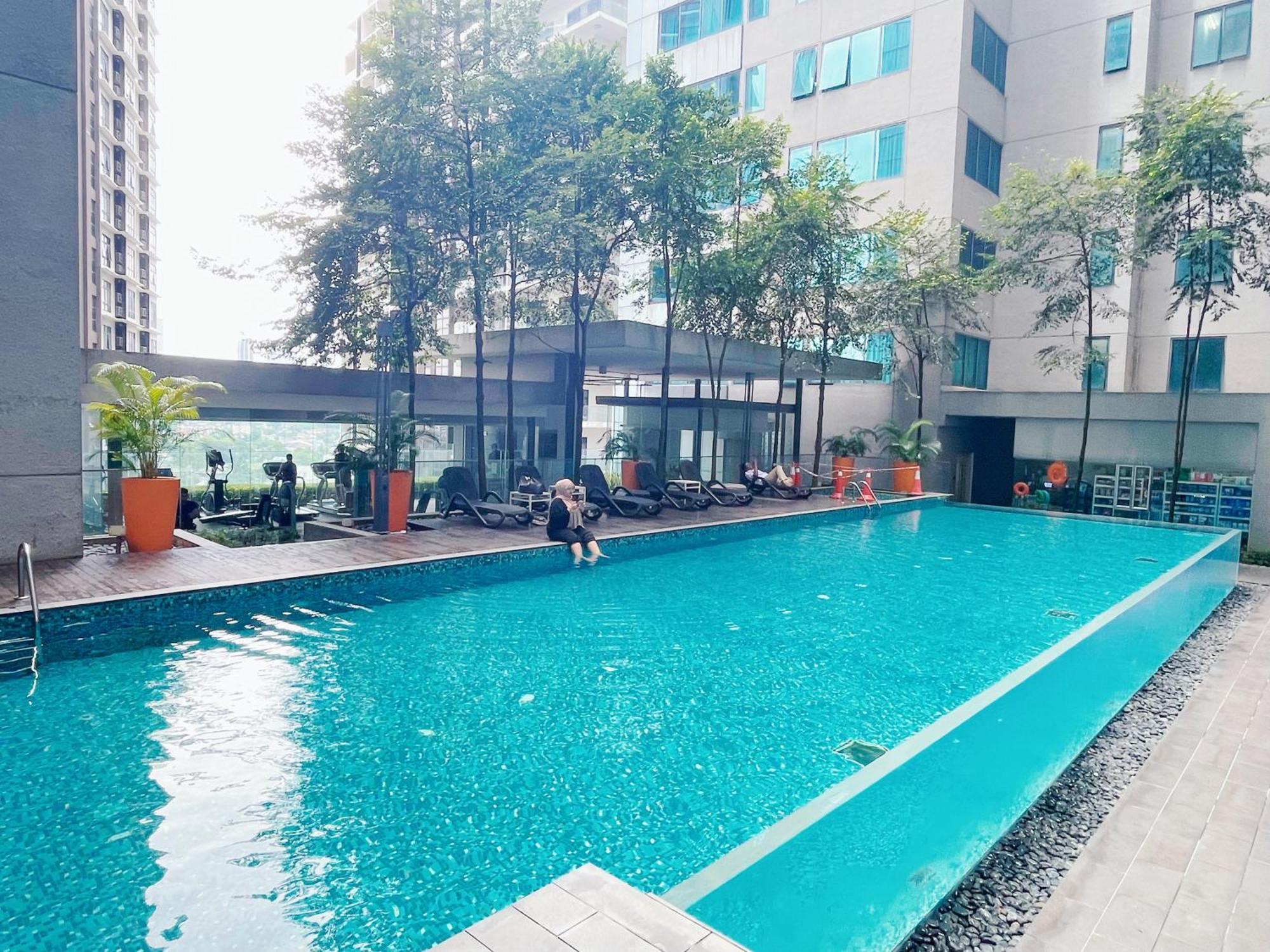 Mercu Summer Suites By Premium Charter — Photos 1